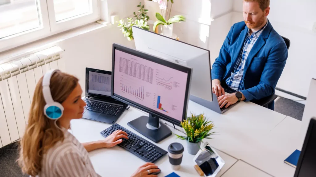 Eventiz event management CRM integrated with eCommerce for data sharing and invoicing, by ViitorCloud